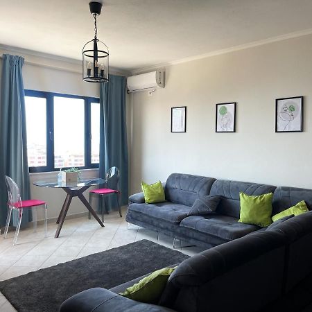 דורס Nostalgic Sea View Apartments מראה חיצוני תמונה